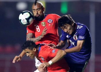 Chile debuta como campeón en la Copa América, al golear a Japón