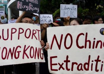 En Hong Kong, protestan ante consulados en vísperas del G20