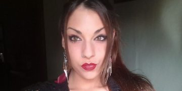 Tras una gran pelea, pide un beso de despedida y le arranca la lengua a su pareja