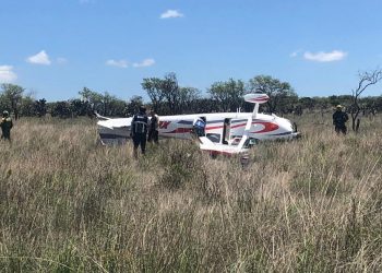 En Querétaro se desploma una avioneta