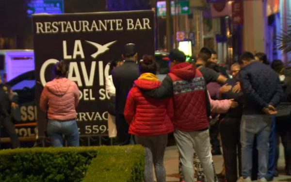 Dos hombres mueren a balazos dentro de bar en Coyoacán, CDMX