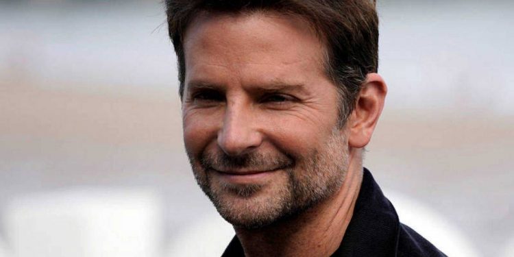 Bradley Cooper en negociaciones para protagonizar película de Guillermo del Toro