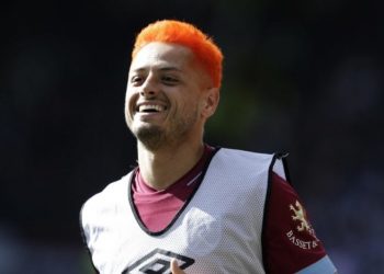 Javier ‘Chicharito’ Hernández exhibe fotos en ropa interior: se burlan en las redes