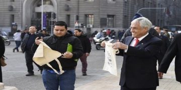 Chile el 1er país de Latinoamérica en prohibir bolsas plásticas