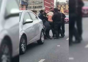 Policías que sometieron a mujer serán sancionados: Sheinbaum