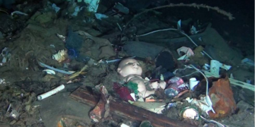 Descubren el depósito de basura más grande del planeta… en el fondo del mar