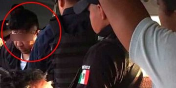 Sujeto eyaculó sobre joven en el camión y pasajeros lo golpearon