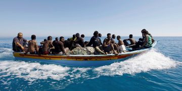 España rescató a casi 300 migrantes en el  Mediterráneo