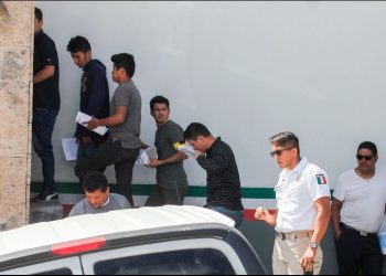 Volaris apoya a la repatriación de migrantes ofreciendo vuelos de un dólar