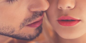 El sexo oral podría evitar que tú pareja sea infiel