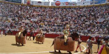 Cierra plaza de toros ecuatoriana y se convierte en un centro de eventos