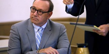 Joven que acusa a Kevin Spacey, no encuentra la prueba central del caso