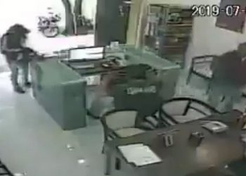 Roban 200 mil pesos en equipo en un Centro Educativo de La Condesa