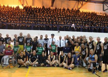 Partido de la selección de basquetbol de silla sobre ruedas contra cadetes de la policía federal
