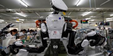 Mexicanos competirán contra robots por trabajos: OCDE
