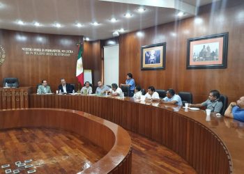 Reunión de trabajo con taxistas busca brindar mejores condiciones de operación