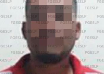 Detienen en flagrancia a dos personas portación de arma de fuego y por soborno