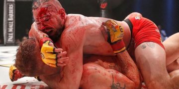 La MMA suspende pelea por salvaje “baño de sangre”