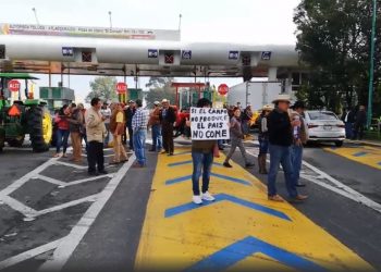 Campesinos bloquean carreteras a nivel nacional