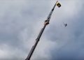 #VIDEO Se rompe la cuerda del bungee y el hombre cae frente a varias personas