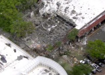 Fuerte explosión en centro comercial del sur de Florida; reportan varios heridos