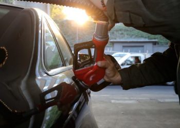 Aumento del 10% al estímulo para la gasolina Premium