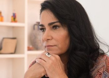 Irrumpen en casa de la periodista Lydia Cacho y asesinan a sus mascotas