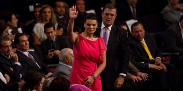 Ebrad y la reunión con el presidente de Honduras podría resultar incómoda