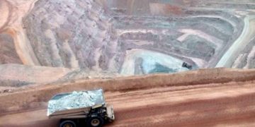 Miles de menores expuestos a metales pesados debido a minería en Perú