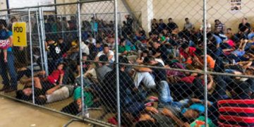 Shockeada Bachelet al ver condiciones de detención de migrantes en la frontera de EEUU