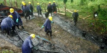 La Amazonia peruana nuevamente afectada por derrame de petróleo y afecta a miles de personas