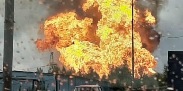 #Video Siete heridos tras incendiarse planta termoeléctrica en Moscú