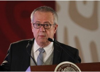 Renuncia Urzúa a Secretaría de Hacienda