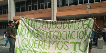Alumnas de la UASLP protestan por acoso sexual