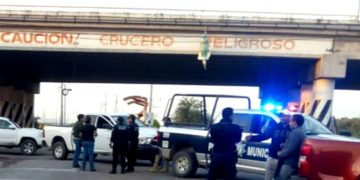#VIDEO Encuentran cadáveres colgando en puentes de Guanajuato