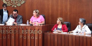 Aprueban que padres y madres solteras así como tutores tengan acceso a descuento en tarifa del agua