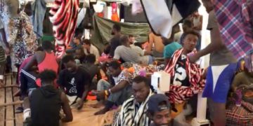 Seis países están dispuestos a acoger migrantes y ni así Italia deja desembarcar al Open Arms