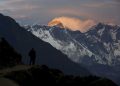 Ya no dejarán subir plásticos de un solo uso al Everest