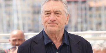 Robert De Niro demandó a una ex empleada por usar sus millas de vuelo y mirar Netflix