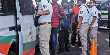 Examen de control de confianza es reprobado por 164 agentes migratorios