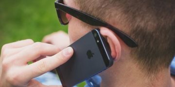 Apple demanda a Samsung por “riesgo de cáncer” debido a la radiación de sus teléfonos