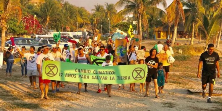 Por culpa del Humano el planeta se dirige a la destrucción; México aporta con la construcción de refinería
