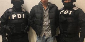 Atrapan a ‘El Chupas’, sujeto que golpeó a reportero en marcha feminista