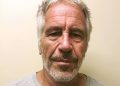 El millonario Jeffrey Epstein, acusado de tráfico sexual se suicida en su celda
