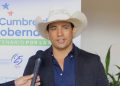 Gobernador con pocos estudios pagó toda la deuda pública