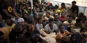 Controvertido endurecimiento de política migratoria en Italia