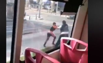#VIDEO Chófer de Metrobús que se bajó a agredir a ciclista fue dado de baja