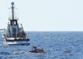 España envía barco de la Armada para trasladar a los migrantes del Open Arms hasta Mallorca