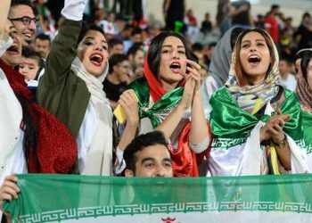 Mujeres por primera vez desde 1979, asistirán a un partido de fútbol en Irán