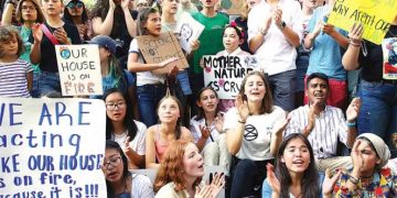 Protestan Greta Thunberg  y cientos de jóvenes, entre ellos mexicanos, frente a la ONU en Nueva York